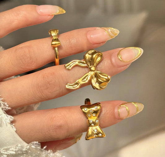 Coquette Ring- Gold