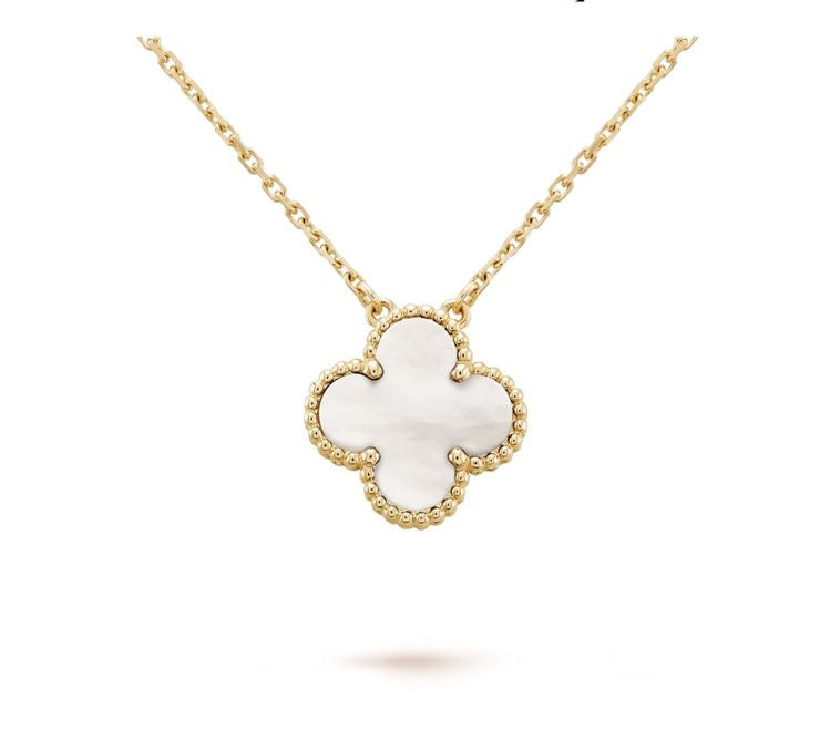 Clover Necklace - Ivory